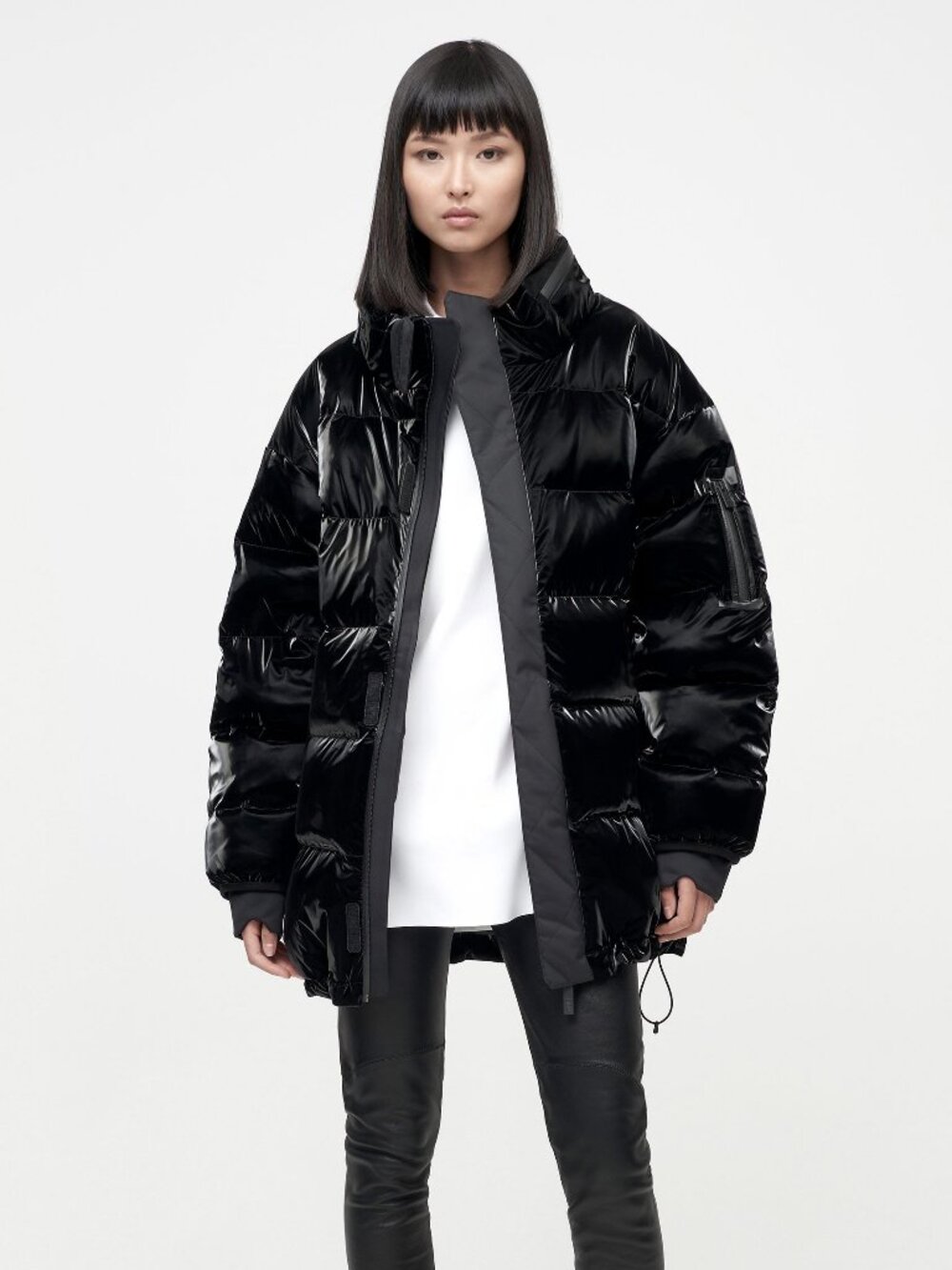 Templa Gloss O.S Down Jacket Black Liquid Gloss Puffer NWT